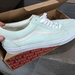 Size 11 Mens pastel mint vans